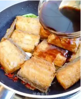 Make Jell-O fish step 5
