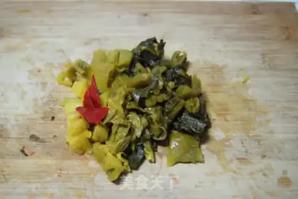 Make Gold-cooked iron-pot soup, fat cow step 0