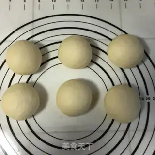 Make Doudou rolls step 2