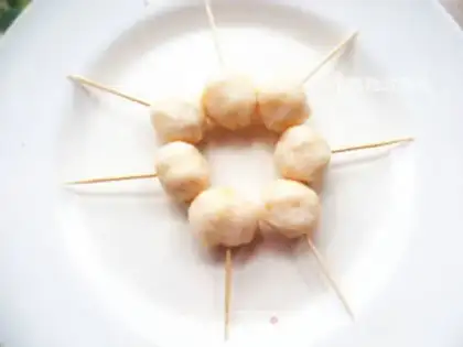Make Fishball lollipop step 3