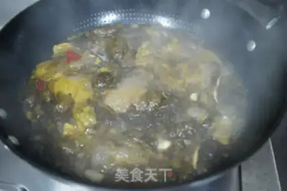 Make Gold-cooked iron-pot soup, fat cow step 7