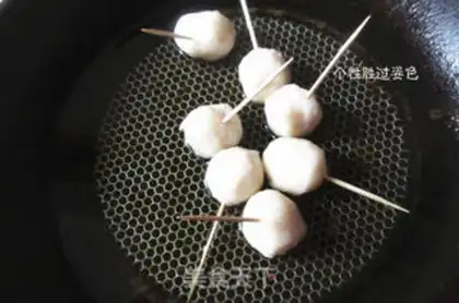Make Fishball lollipop step 4