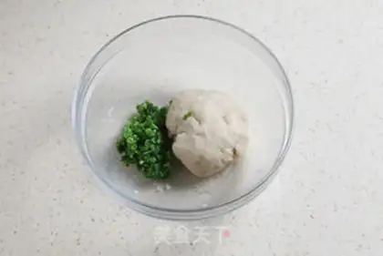 Make Onion soda cookies step 3