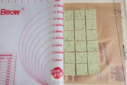 Make Onion soda cookies step 7