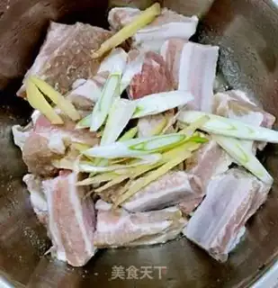 Make Spicy pan ribs step 0