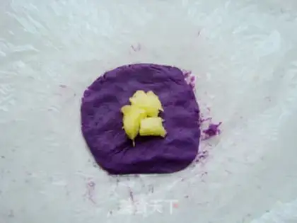 Make Potato pineapple step 4