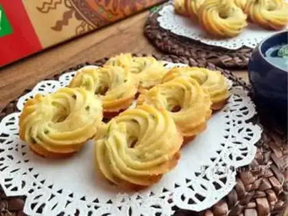 Make Onion cookies step 13