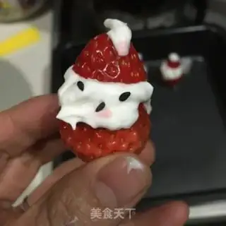 Make Strawberry Santa step 4