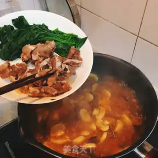 Make Tomato noodles soup step 10