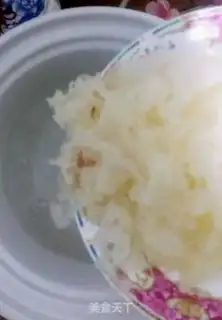 Make Silver-eared lilies step 3