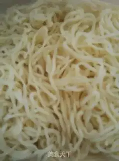 Make Red pork noodles step 1