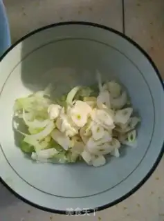Make Red pork noodles step 3