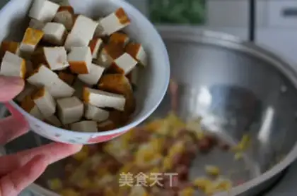 Make Ham and egg fried rice step 4