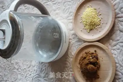 Make Red sugar rice congee step 0
