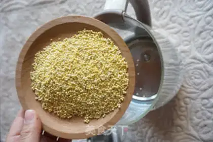 Make Red sugar rice congee step 1