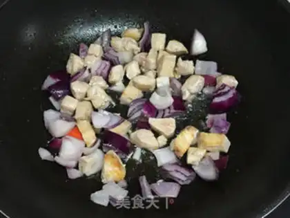 Make Curry potato chicken step 3