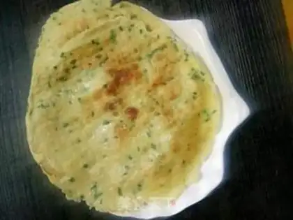 Make Onion omelet step 4