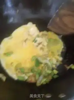 Make Onion fried eggs step 4