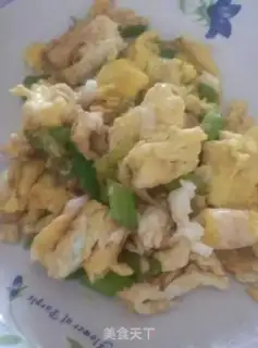 Make Onion fried eggs step 5