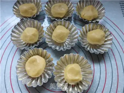 Make Norwegian Christmas cookies step 11