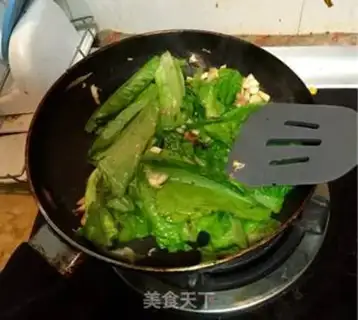 Make Fried salmon with pasta step 12