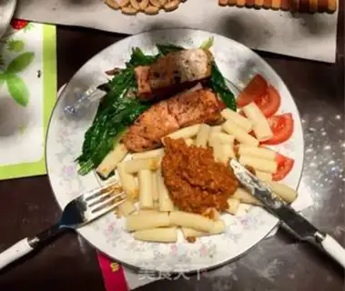 Make Fried salmon with pasta step 14