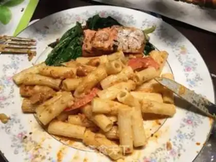 Make Fried salmon with pasta step 16