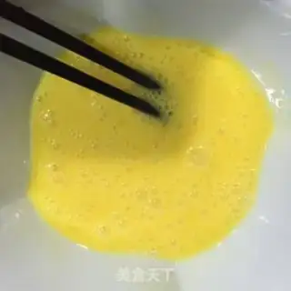 Make Cricket fried eggs step 2