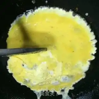 Make Cricket fried eggs step 3