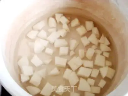 Make Pear cuisine step 2