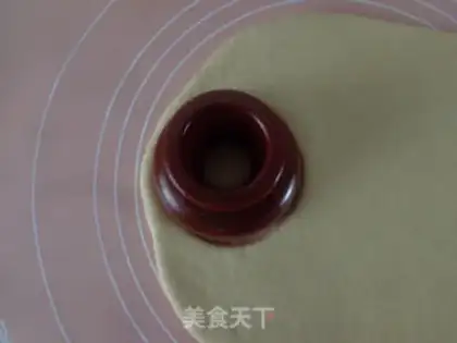 Make Bread doughnuts step 5