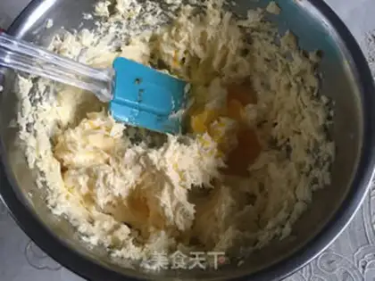 Make A pound cake of clot nuts step 2