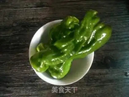 Make Pepper tofu skin step 1