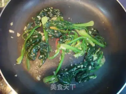 Make Garlic spinach step 4