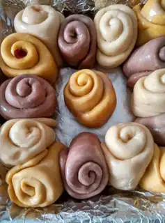 Make Christmas rose bread step 10