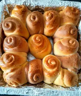 Make Christmas rose bread step 11