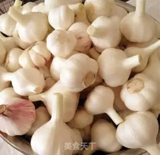 Make Pickle garlic step 0