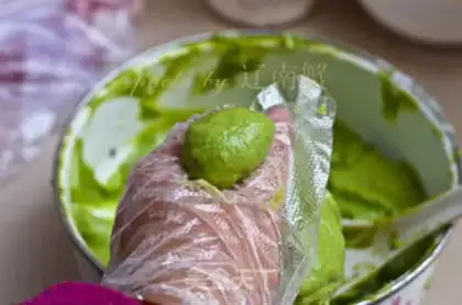 Make Spinach shrimp meatballs step 7