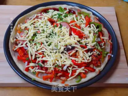 Make Christmas ham pizza step 9