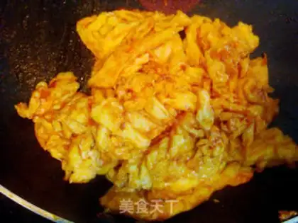 Make Tomato sauce fried eggs step 6