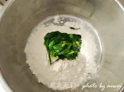Make Emerald pork and cabbage step 2