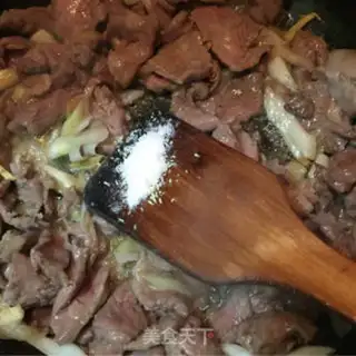 Make Onions blow up lamb step 8