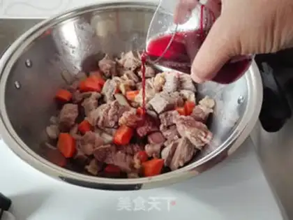 Make Red beef stew step 3
