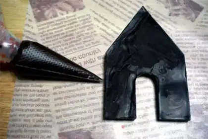Make Chocolate Christmas house step 6