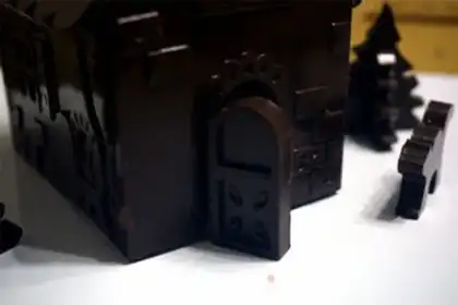 Make Chocolate Christmas house step 10