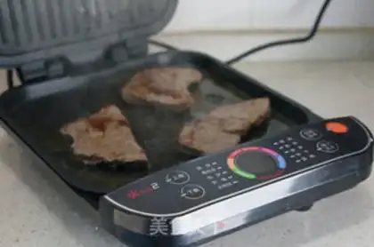 Make Black pepper steak step 5