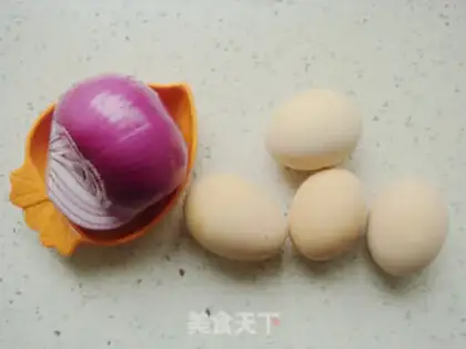 Make Onion fried eggs step 0