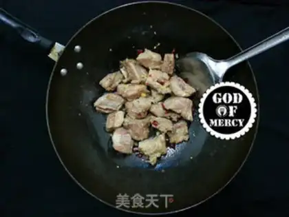 Make Dry pan, garlic ribs step 2