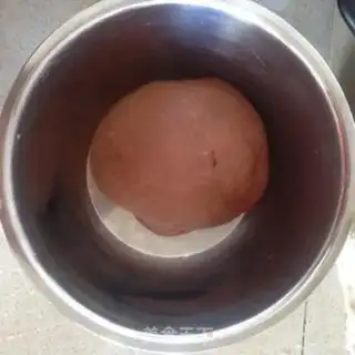 Make Double-coloured buns step 1