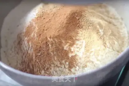 Make Christmas gingercake house step 1